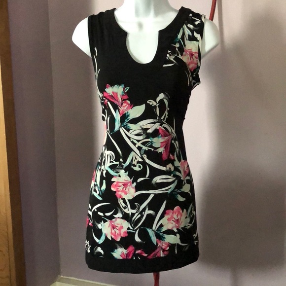 White House Black Market Dresses & Skirts - White House Black market dress. Small.